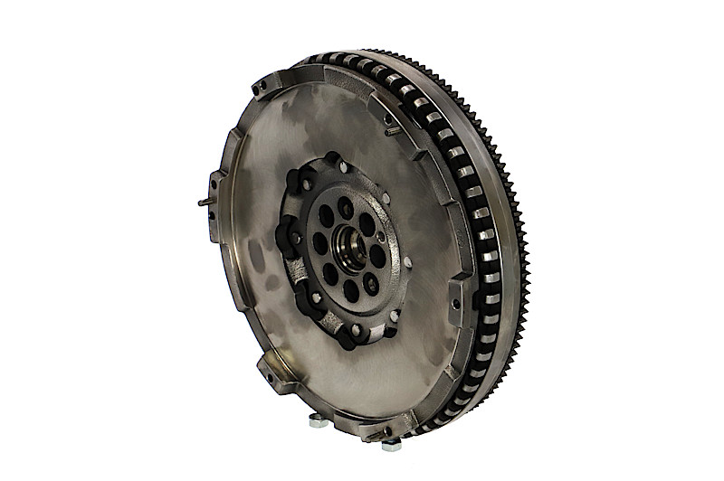 REMANTE 009-001-000016R Volante motor KIA SORENTO 1 (JC) 170 cv Gasóleo costo