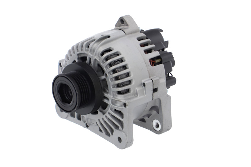 REMANTE 011-003-000177R: Lichtmaschine BOSCH 0986048611 110A
