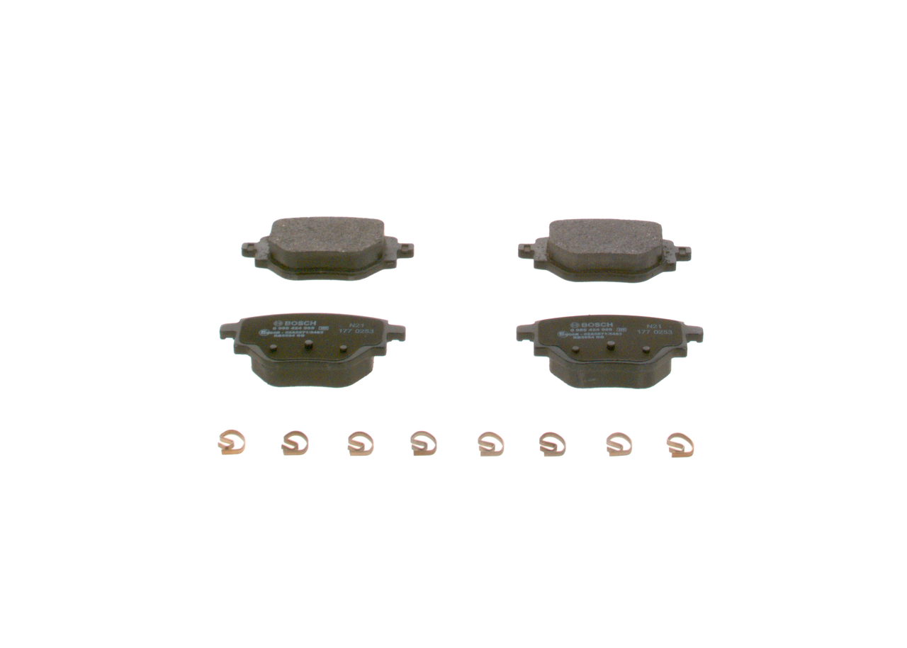 BOSCH 0 986 424 988 Remblokken VAUXHALL Corsa Mk5 (F) 156 Pk Elektro kosten