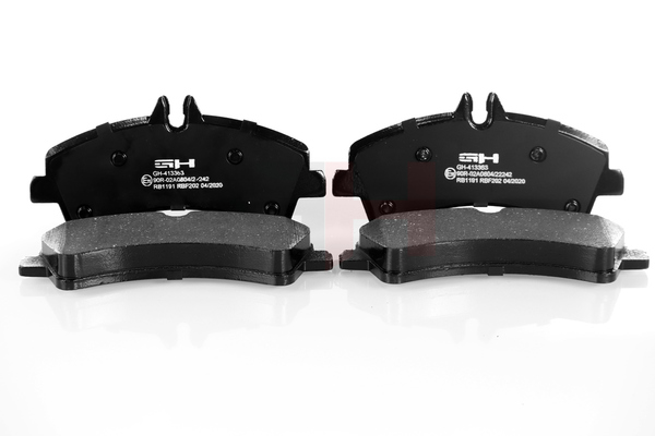 GH GH-413363: Juego de pastillas de freno con accesorios, con tornillos pinza freno