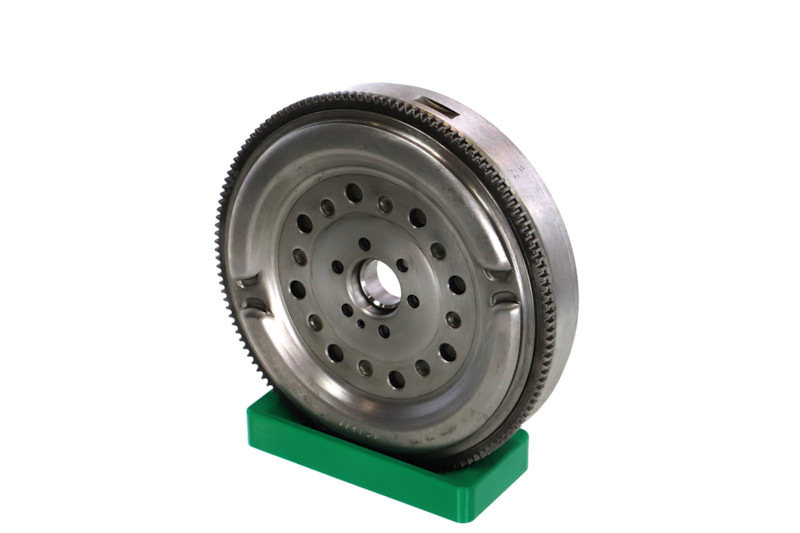REMANTE 009-001-000122R: Маховик с комплект винтове