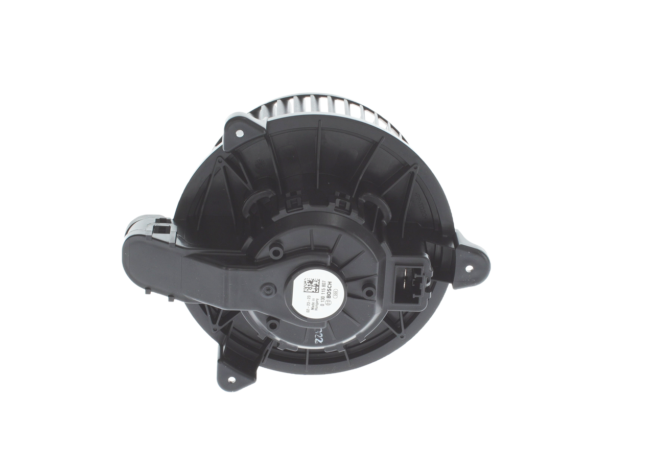 BOSCH 0 130 115 807 Wentylator wnętrza FORD Puma SUV 120 KM olej napędowy koszt