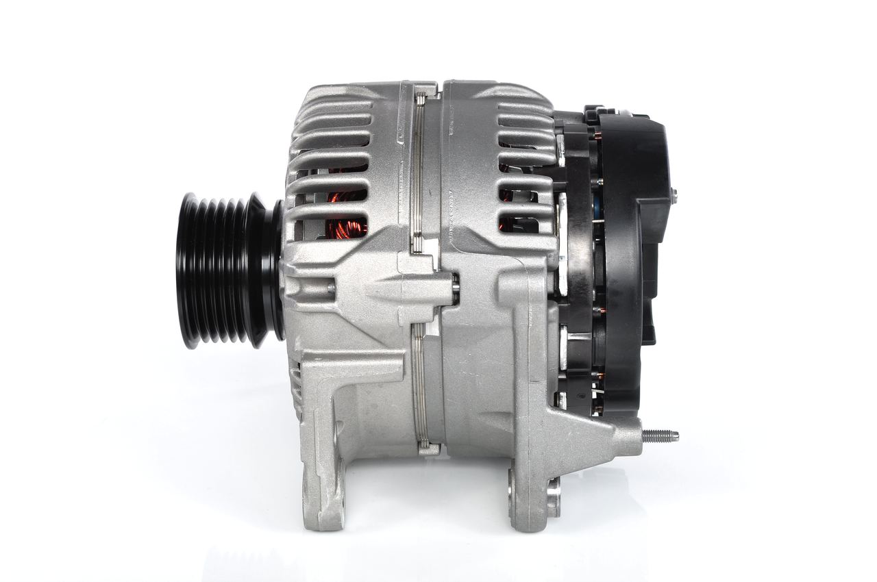 BOSCH 0 124 325 135: Alternador 90A