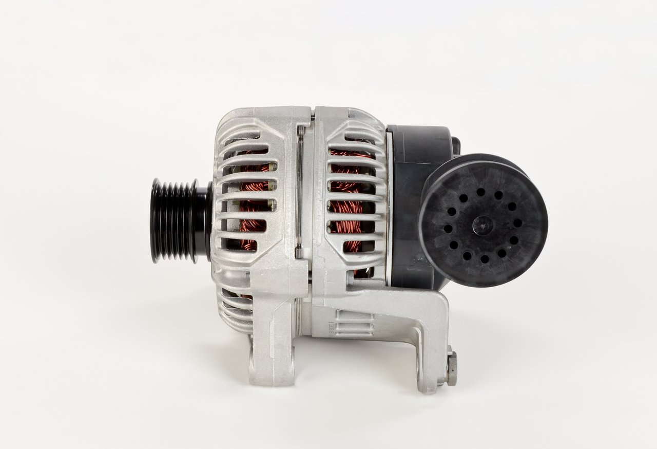 BOSCH 0 124 515 052: Lichtmaschine 120A