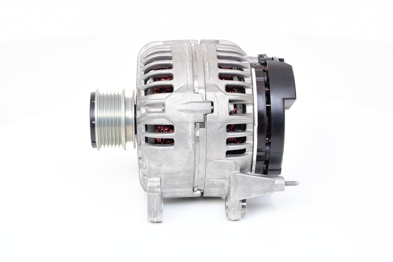 BOSCH 0 124 525 539: Laturi 140A