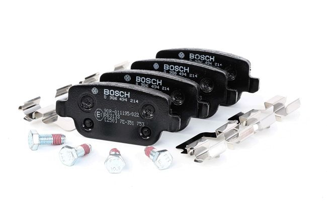 BOSCH 0 986 494 214: Bremsbeläge mit Feder, mit Zubehör, mit Schrauben, mit Anti-Quietsch-Blech