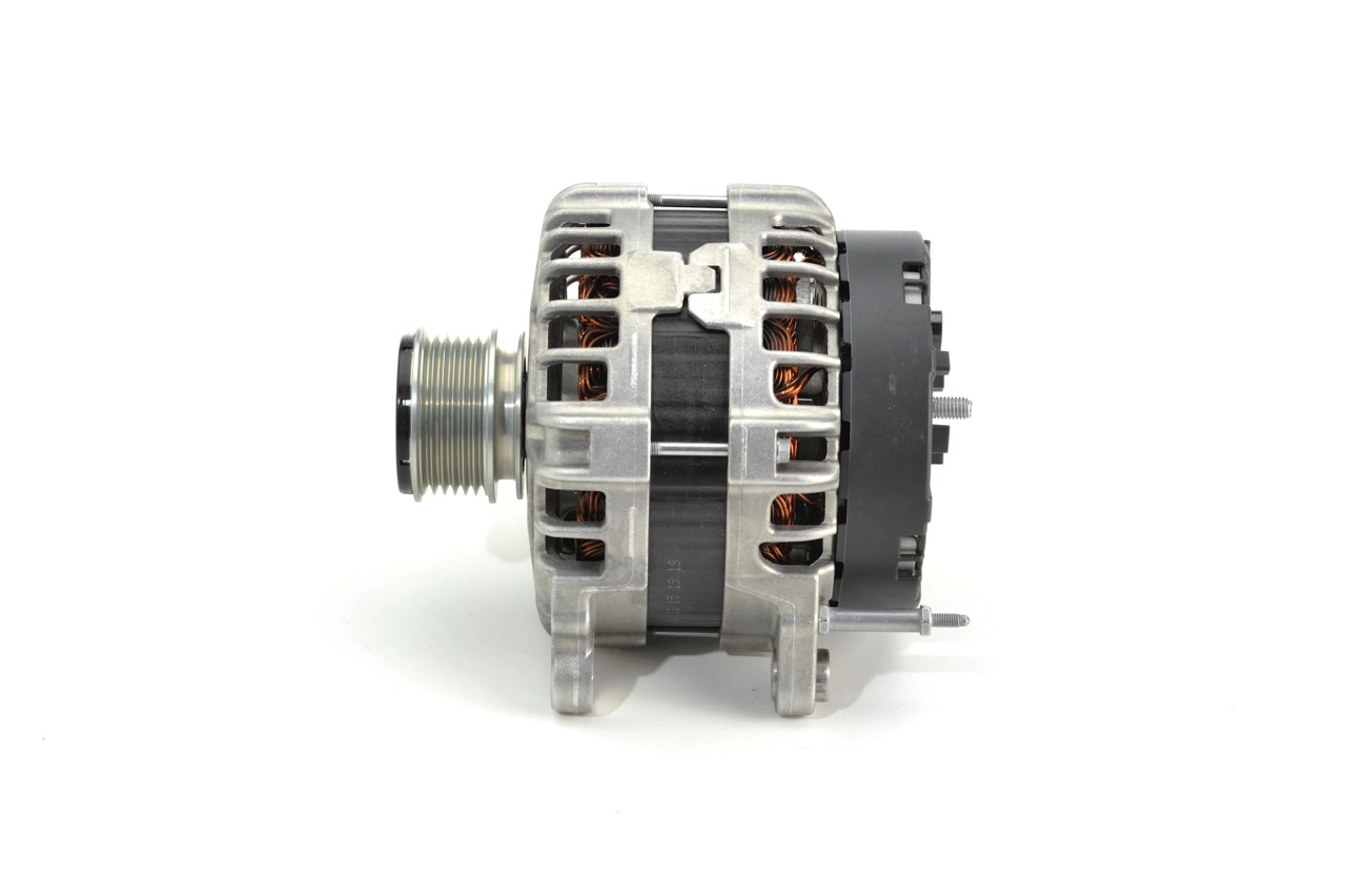 BOSCH 0 125 811 028: Alternador 180A