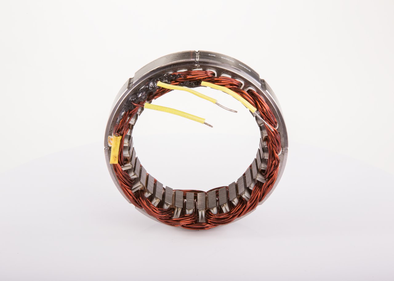 BOSCH 1 125 045 045: Staattori
