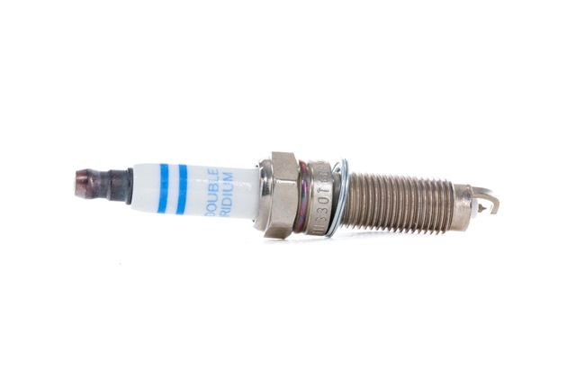 BOSCH 0 242 140 528 Bujii VW Passat Sedan (3C2) 250 CP benzina cat costa
