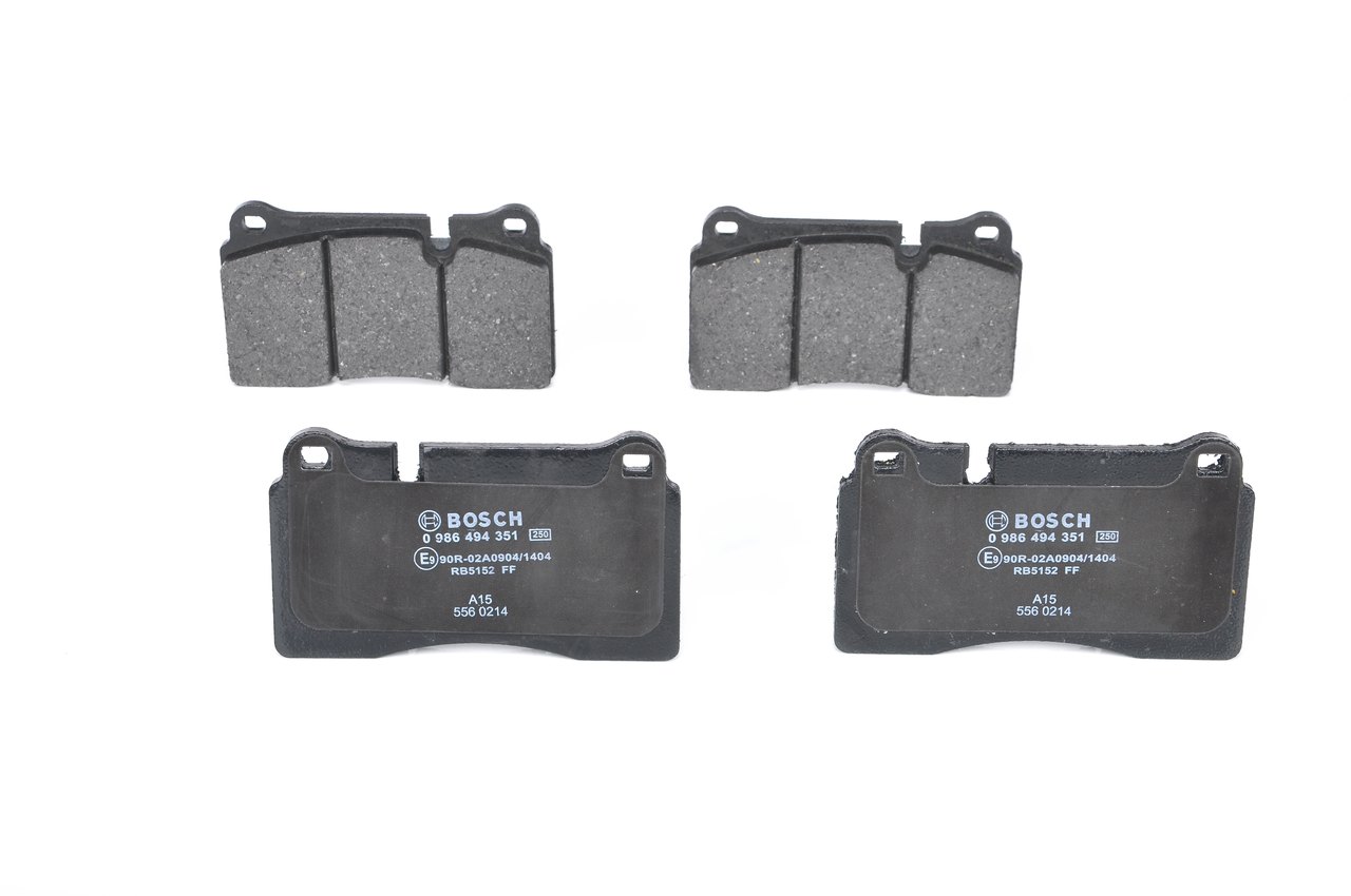 BOSCH 0 986 494 351: Bremsbeläge mit Anti-Quietsch-Blech