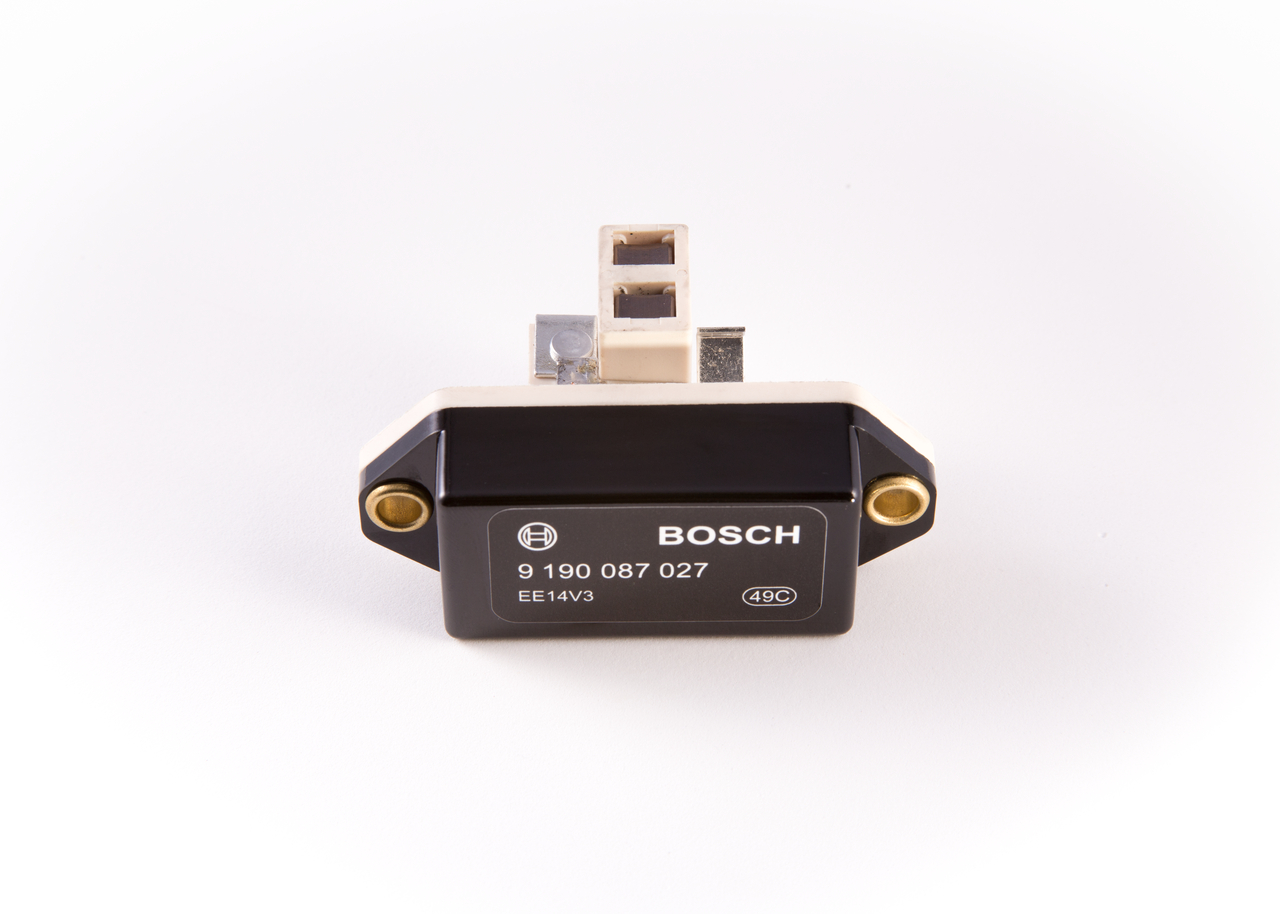 BOSCH 9 190 087 027: Jänniteensäädin