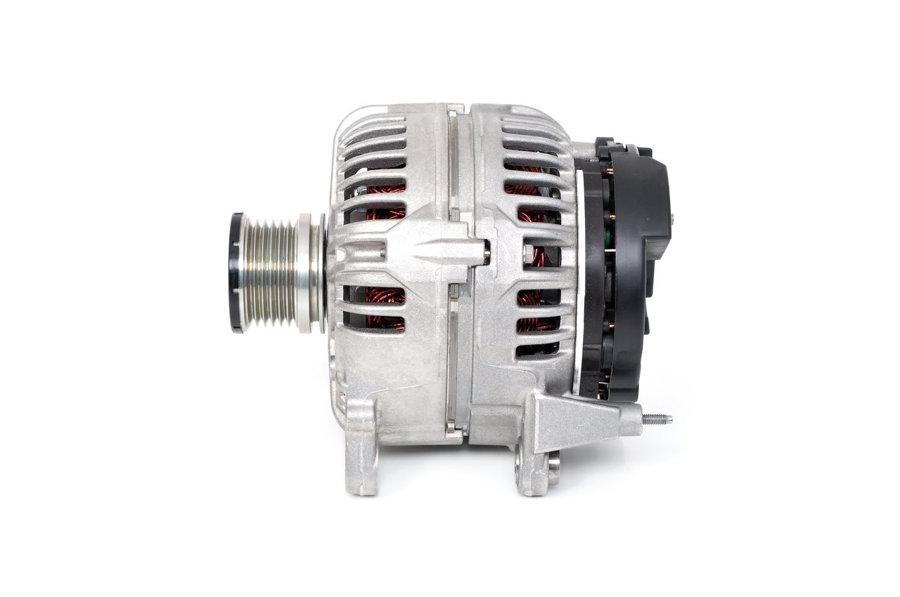 BOSCH 0 124 525 146: Laturi 140A