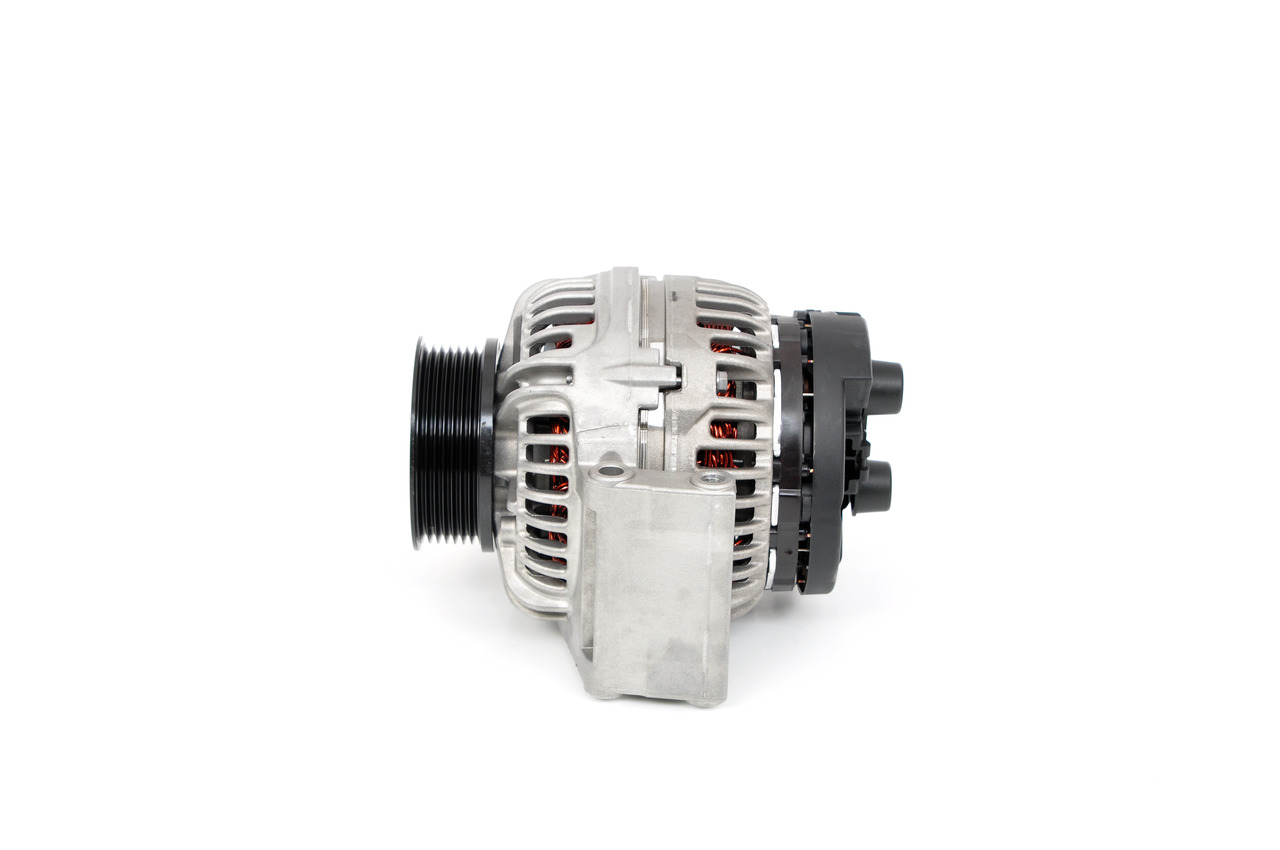 BOSCH 0 124 555 117: Alternador 80A