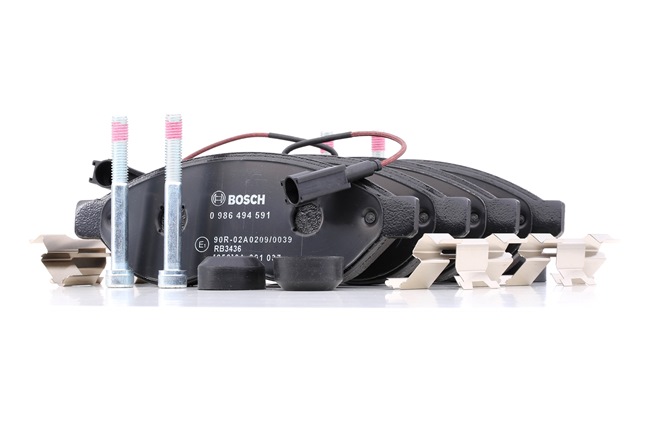 BOSCH 0 986 494 591: Juego de pastillas de freno con muelle, con accesorios, con instrucciones de montaje, Chapa antichirridos, con tornillos