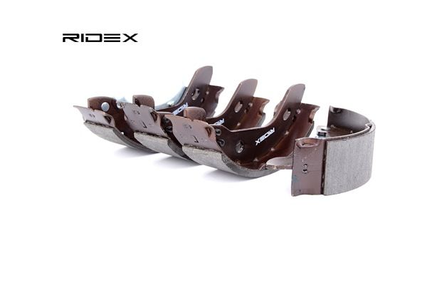 RIDEX 70B0165: Bremsbackensatz Hinterachse, 180mm, mit Hebel