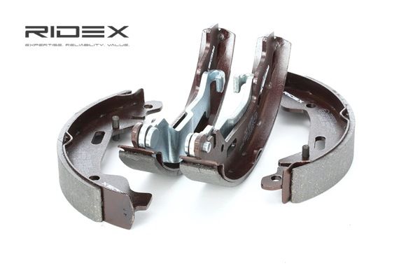 RIDEX 70B0071: Juego de zapatas de frenos Eje trasero, 180mm, con palanca