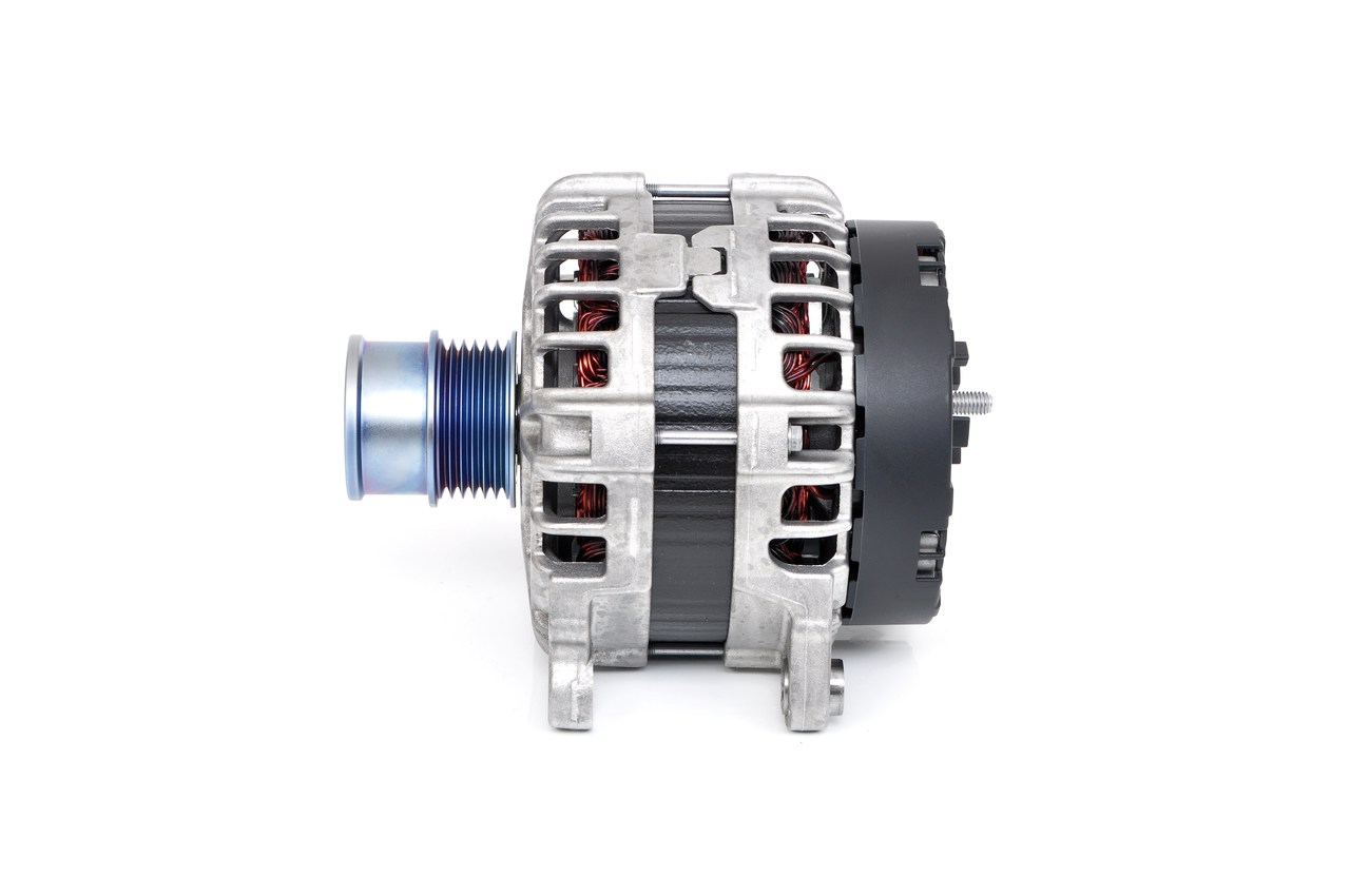 BOSCH 0 125 811 131: Alternador 180A
