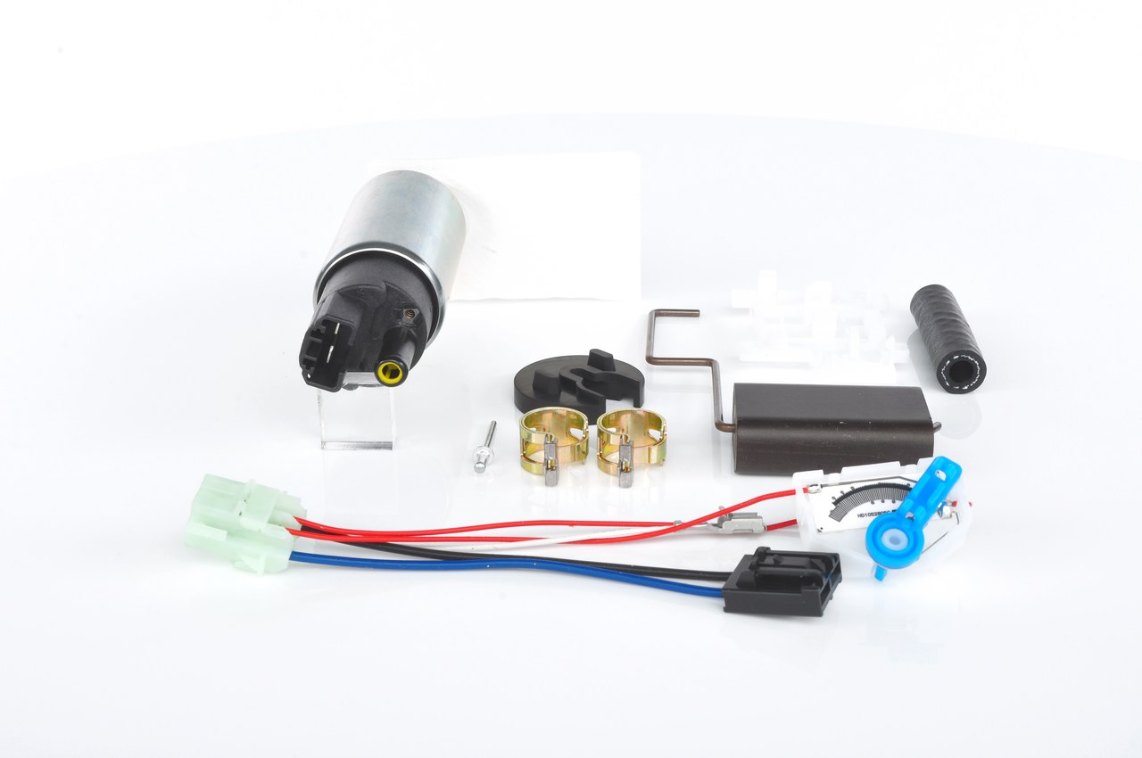 BOSCH 0 986 580 967: Bomba de combustible eléctrico, con material de montaje/fijación, con piezas de conexión