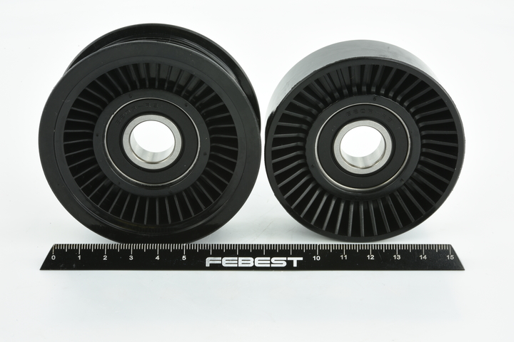 FEBEST 2087-GCHR-KIT Spriegotājrullītis, Ķīļrievu siksna JEEP GRAND CHEROKEE 3 (WH, WK) 432 ZS Benzīns cena